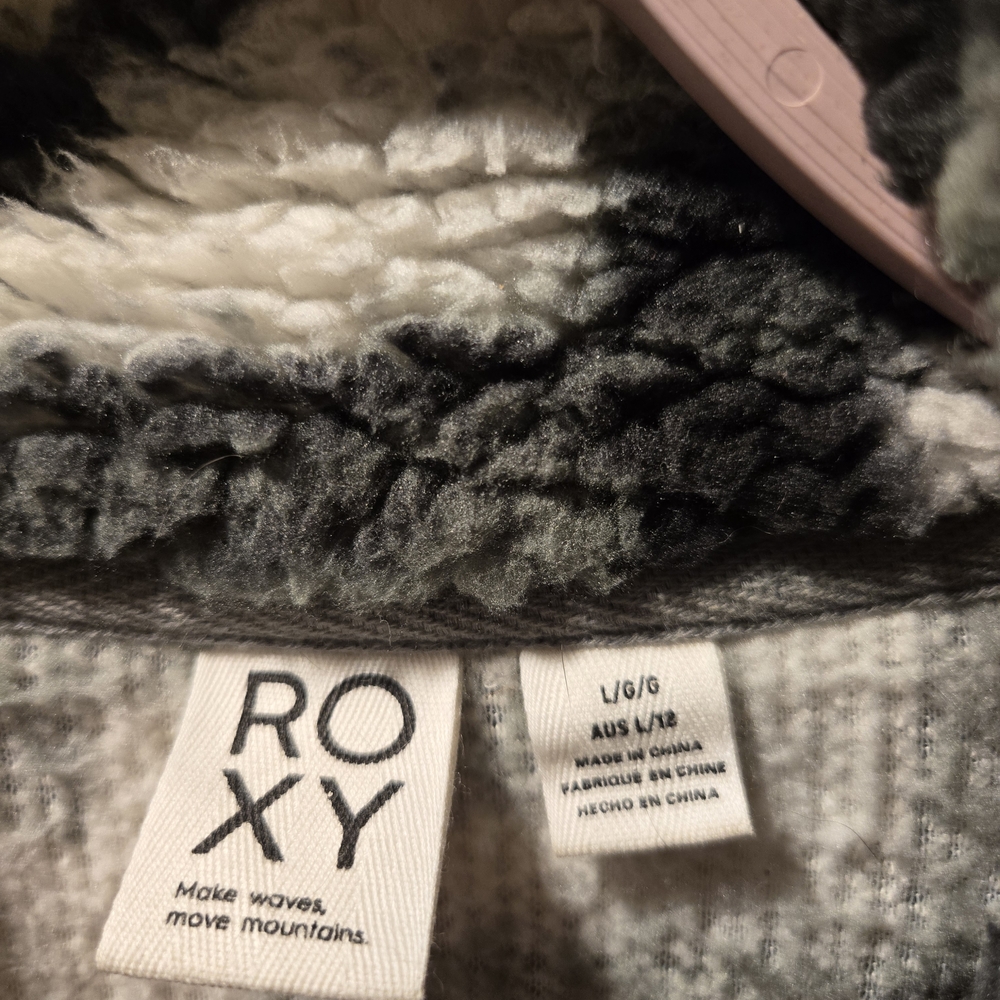 Roxy Tribal Fleece Jacket. Size Large - Picture 5 of 7